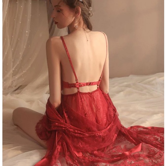 Sexy Red Lace Lingerie Set - Picture 3 of 4